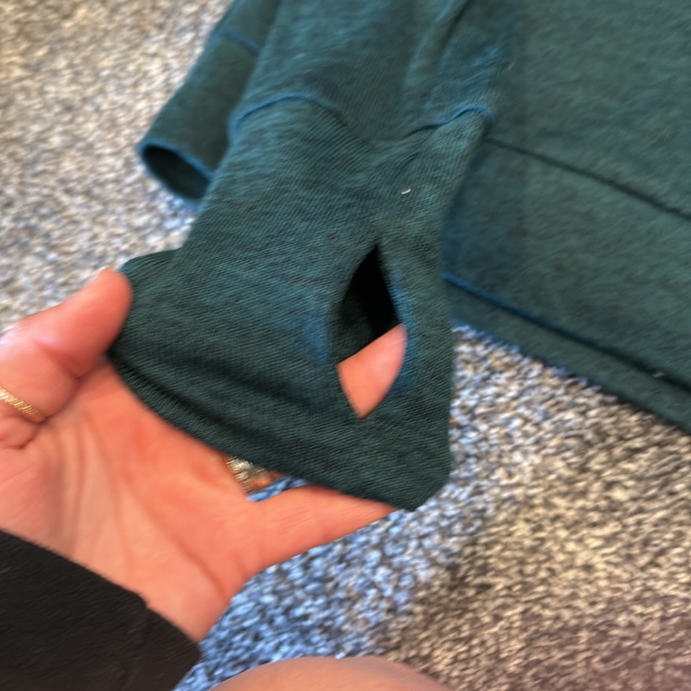 Old navy, size small, never worn, tighter sleeves around wrist, emerald colored - Picture 3 of 5